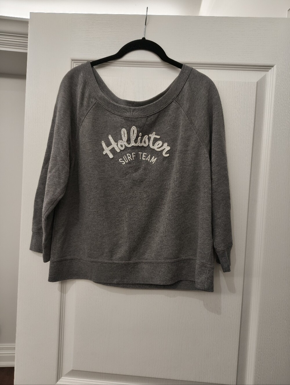 Y2K Vintage Hollister Gray Off-the-Shoulder Sweater with White Script
